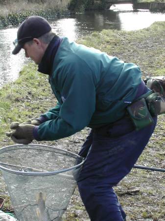Fishing Or Pooing?!!!