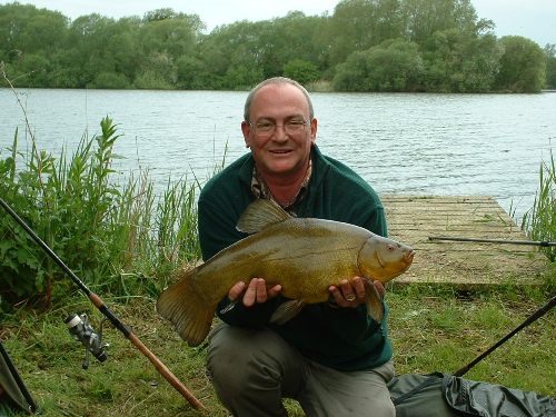 Tench9lb13oz_wingham_1845pm_200506.jpg